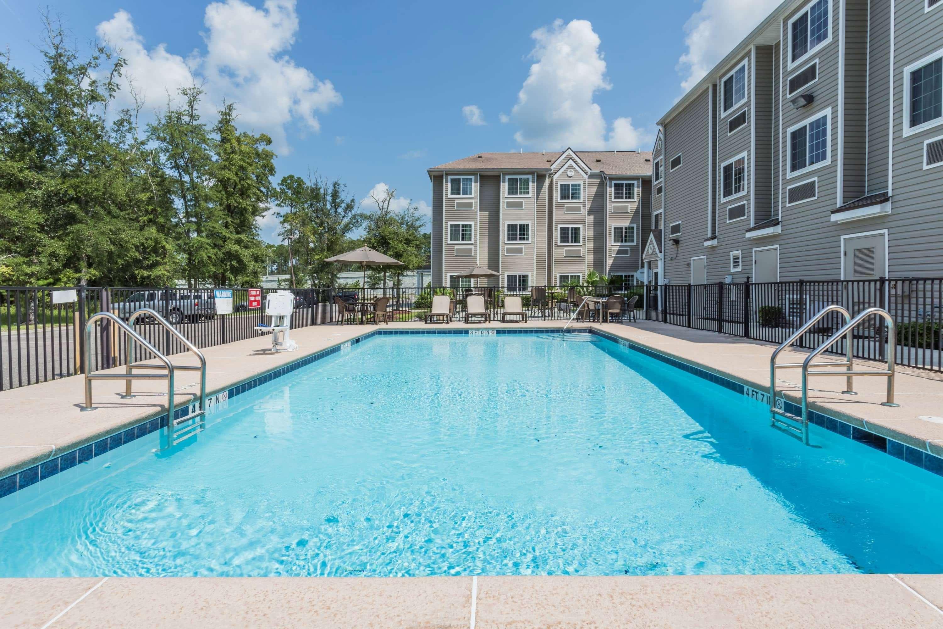 Microtel Inn & Suites By Wyndham Jacksonville Airport Exterior photo